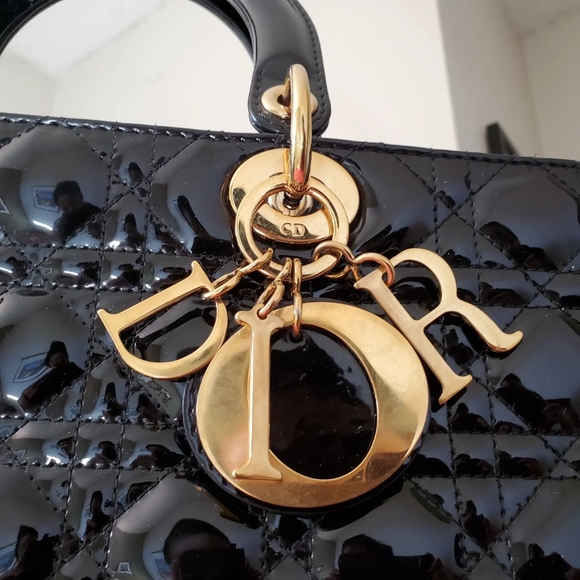 Lady Dior black patent gold hardware large bag - Picture 10 of 12